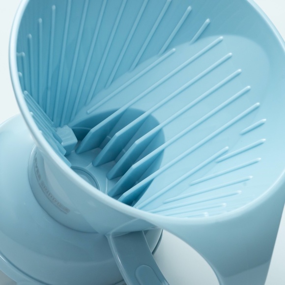 CLEVER Dripper Pour Over Coffee Maker Bonus 100 Filters, Macaron Blue 18 Ounce - Picture 14 of 16